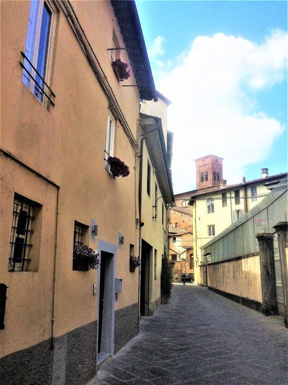 24H Suite Lucca Exteriör bild
